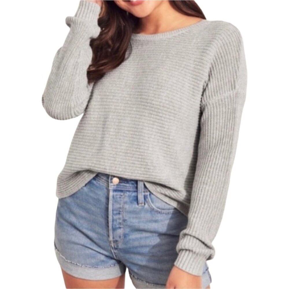 Hollister Light Gray Cropped Twist Knot Sweater Size XS